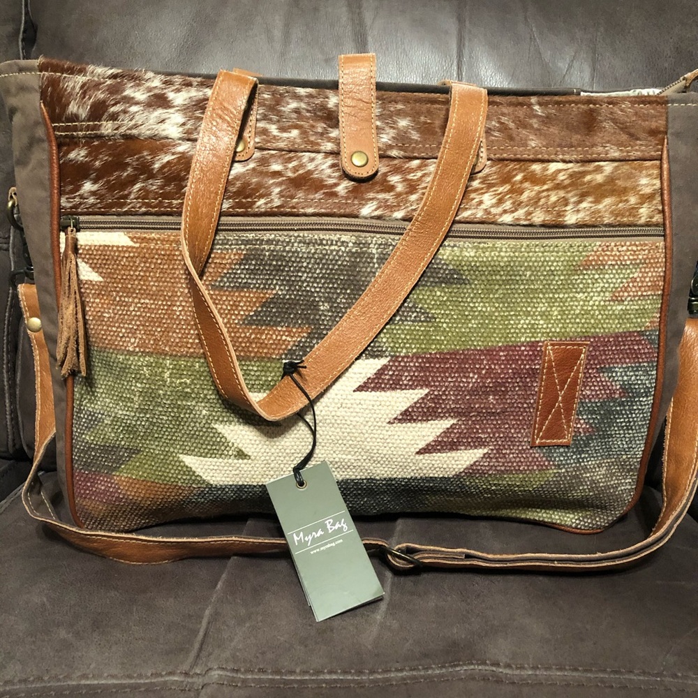 Myra Crusader Weekender Bag